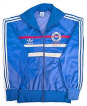 1983 FA Cup Final - Brighton & Hove Albion v Manchester United Football Squad issued Tracksuit Top –