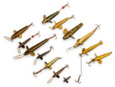 13x Hardy Fishing Lures, Minnows, Spinners Lures to include a Golden Sprat lure - within a period