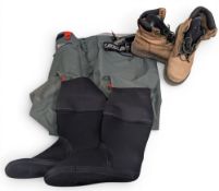 Guideline stocking foot waist zip waders. With good zips, wading belt, size L, light use. With