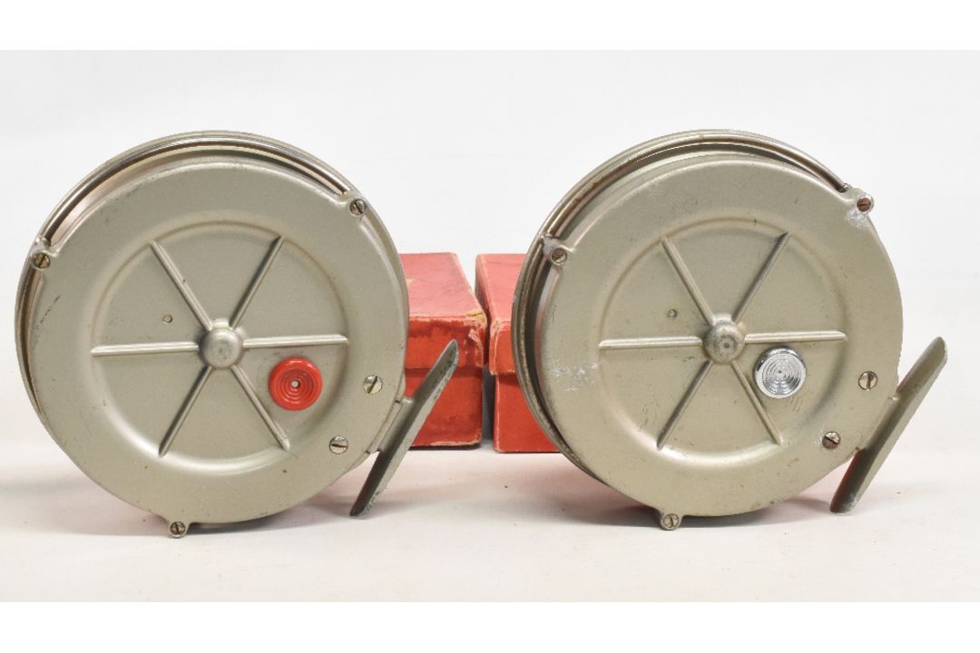 Pair of Maxima centre pin reels, 5” narrow spool with moveable cork spindle cover, twin handles (one - Image 1 of 2