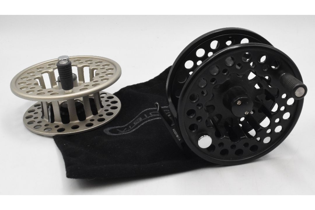 Vision Koma 9/11# alloy salmon fly reel and spare spool, 4 ¼” wide ventilated spool 2 screw latch - Image 1 of 3