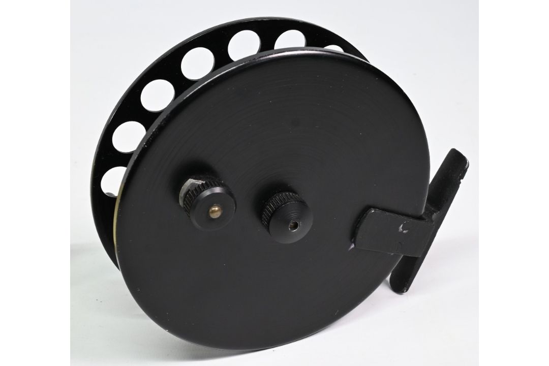 A large unnamed centre pin trotting reel 5 ½" wide caged ventilated spool, twin handles, spring - Image 2 of 2