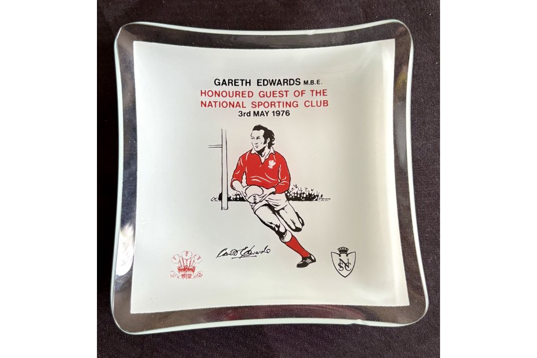 1976 Lovely Rare Gareth Edwards Tribute Coloured Glass Ashtray: c.4” square with curved edges, white