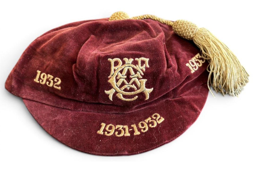 1931-2-3 Glasgow Academicals Rugby Honours Cap: Lovely maroon velvet example, gold letters, tassel
