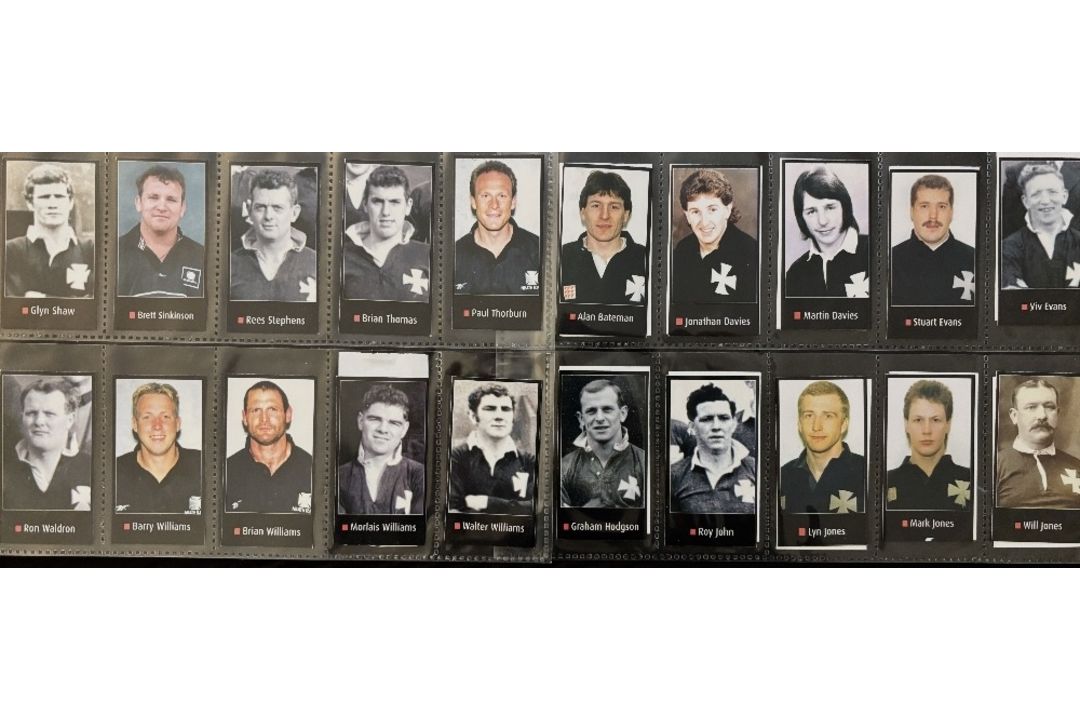Scarce 2000 Neath Rugby Football Club Past and Present Stars: Full set of 30 coloured and b/w head