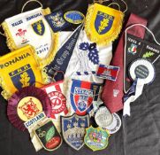 International Array of Pennants, Badges, Patches, Rosettes, Medal and Tie (20): Nice selection,
