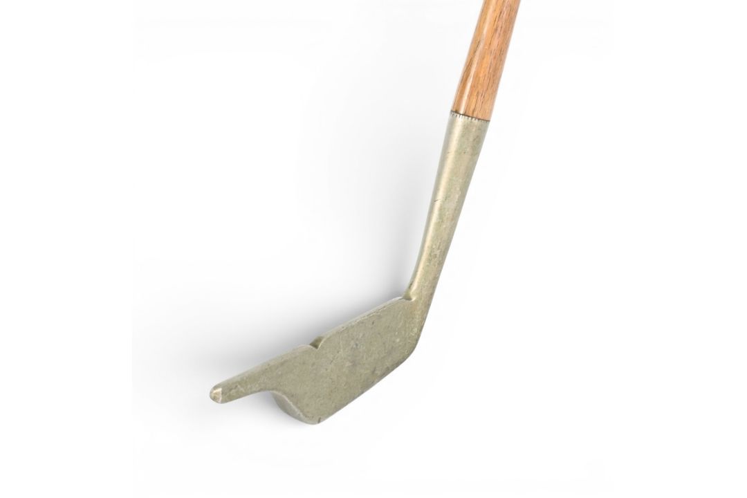 The UOT Putter by JP Cohrane & Son Edinburgh in rustless metal showing the end of blade knotch to - Image 2 of 3