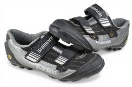 3x Pairs of Shimano Cycling Shoes – size 27.8cm US 10 – Velcro straps, cleats to sole –