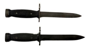Two various M7 Bayonets for the M16 Rifle and /M4 Carbine, with single-edged spear tip 160mm