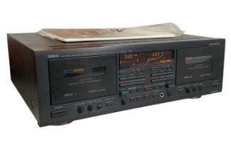 YAMAHA KX-W952 STEREO DOUBLE CASSETTE DECK.