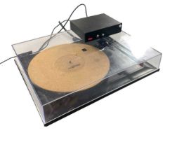 REGA PLANAR 5 (P5) TURNTABLE.