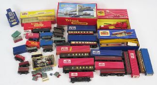 Hornby Dublo and Triang OO Gauge coaches, wagons and railway side accessories including R264 grand
