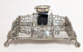 A silver ink well tray, hallmarked Sheffield (rubbed), silver weight approx. 8.58oz.