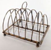 A George III silver toast rack, hallmarked London 1796, weight approx. 5.55oz.