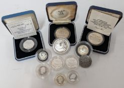 A collection of various silver commemorative coins to include a silver Piedfort D-Day