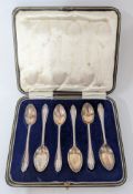A set of six silver teaspoons, hallmarked Sheffield 1926, silver weight approx 2.23oz.