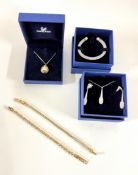 Swarovski Crystal Glass, a collection of Jewellery.