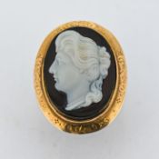 A cameo brooch pendant,