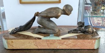 An Art Deco-style centre piece, length approx. 59cm.