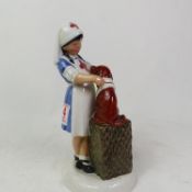 Royal Doulton character figure 'It Won't Hurt' HN2963.