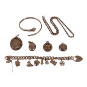 A collection of Silver jewellery items including necklaces, bracelets, pendant's etc, 109.9g