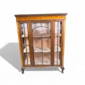 Edwardian Mahogany inlaid display cabinet. H:123cm x W:91cm x D:32cm. COURIER OR COLLECTION ONLY