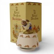 Royal Doulton Bunnykins Musical Character Jogging DB22 music box playing King of the Road(unchecked)