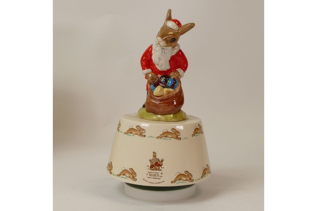 Royal Doulton Bunnykins Musical Character Santa DB17 music box playing White Christmas (unchecked) - Image 2 of 4