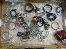 Costume jewellery including bangles and bracelets (1 tray).