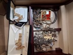 Vintage costume jewellery, including cased Pierre Cardin gold-plated items, necklaces, pendants,
