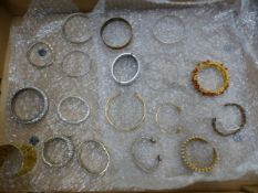 Costume jewellery including bangles and bracelets (1 tray).