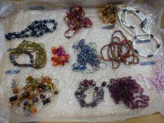 Costume jewellery including beads and necklaces, etc (1 tray).