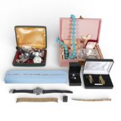 Nice job lot of jewellery in jewellery box plus many additional items, includes silver rings,