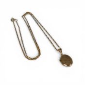 9ct gold ornate oval locket cand chain, 4.1g.