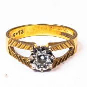 18ct Gold diamond solitaire ring, size P/Q, 3.7g.