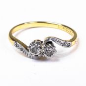 18ct Gold two stone diamond ring, size N/O, 2.6g.