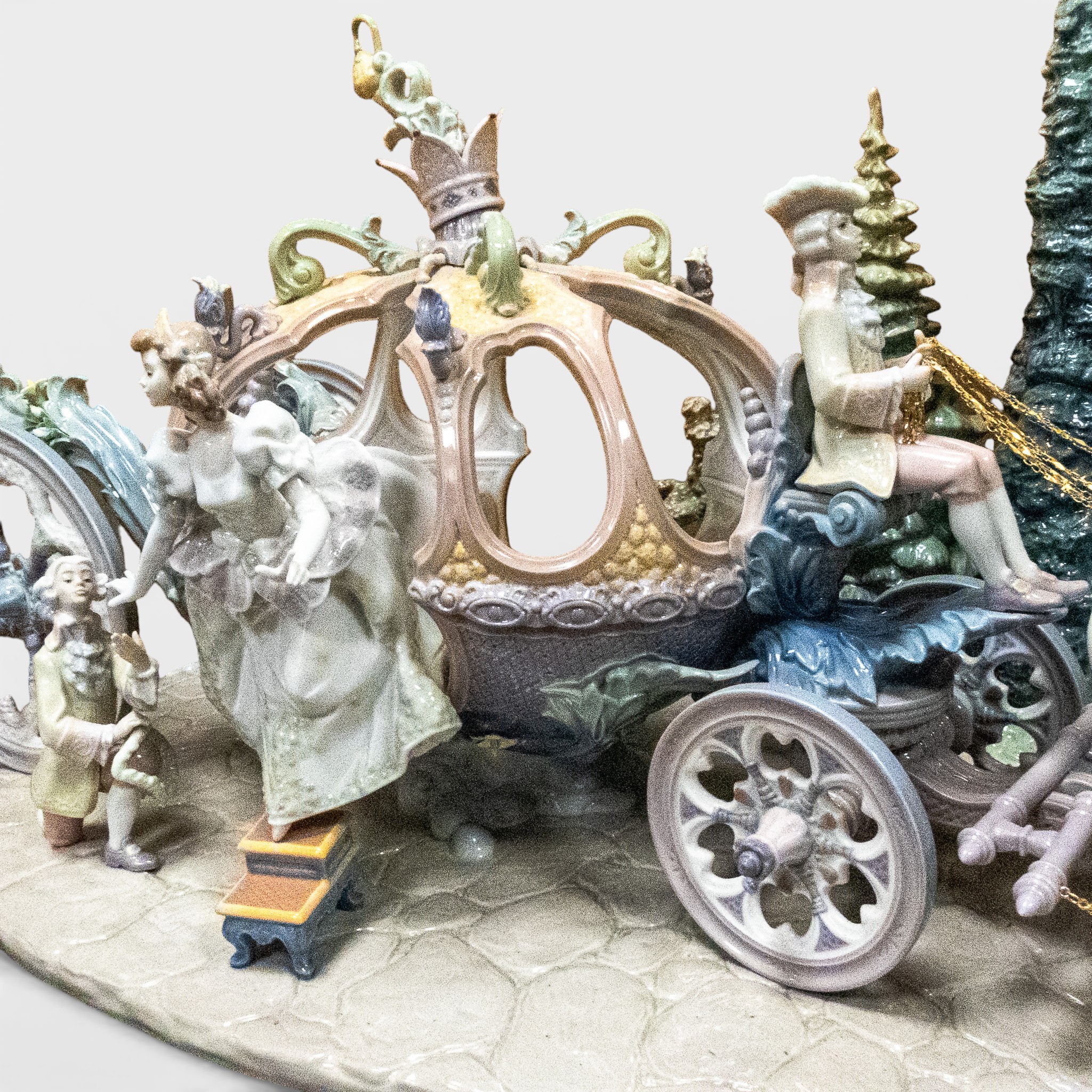 Lladró 'Cinderella's Arrival' Model No:-1785, this spectacular display is a delightful take on - Image 12 of 15