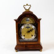 Quality reproduction Wuba chiming mantel clock, in Mahogany case, h.29 x 17cm.