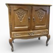 Louis XV style carved Oak 2 door cabinet with single drawer, H83.5cm x W83cm x D42cm. COURIER OR