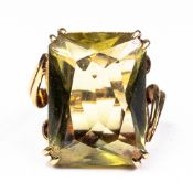 9ct Gold cocktail ring set with large lemon quartz stone, stone 2 x 1.5cm, size L, 9.9g.