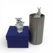 Swarovski Crystal Rare Encounters Kangaroo with Baby Joey (181756) retired 2006 designed by Gabriele