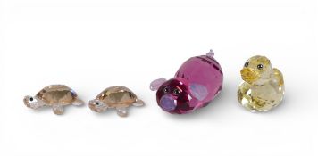 Swarovski Crystal Sue The Piggy (1090725) retired 2013 designed by Edith Mair presented in rose