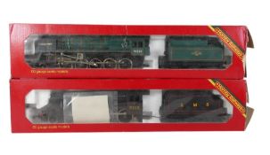 Hornby OO gauge R.061 4-6-0 Class 5P5F LMS black 5 locomotive together with R.065 2-10-0 Class 9f BR