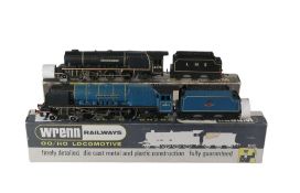 Wrenn OO/HO gauge steam locomotives to include W2229 4-6-2 City of Glasgow 46242 and W2241 4-6-2