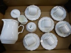Wedgwood 15 piece 'Metallised' white with gold accents coffee set (1 tray).