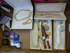 Mixed costume jewellery and collectables to include a cased gold-plated necklace and bracelet set,