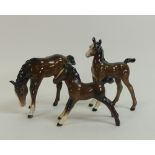 Beswick, to include head down, stretched and standing foals. (3)