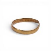 22ct scrap gold D profile wedding band, 1.5g.