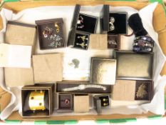 A good collection of mainly Jenny Jones designer Silver jewellery, including pairs of earrings,