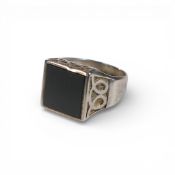 Silver ring set with black onyx square stone, size O,5.2g.